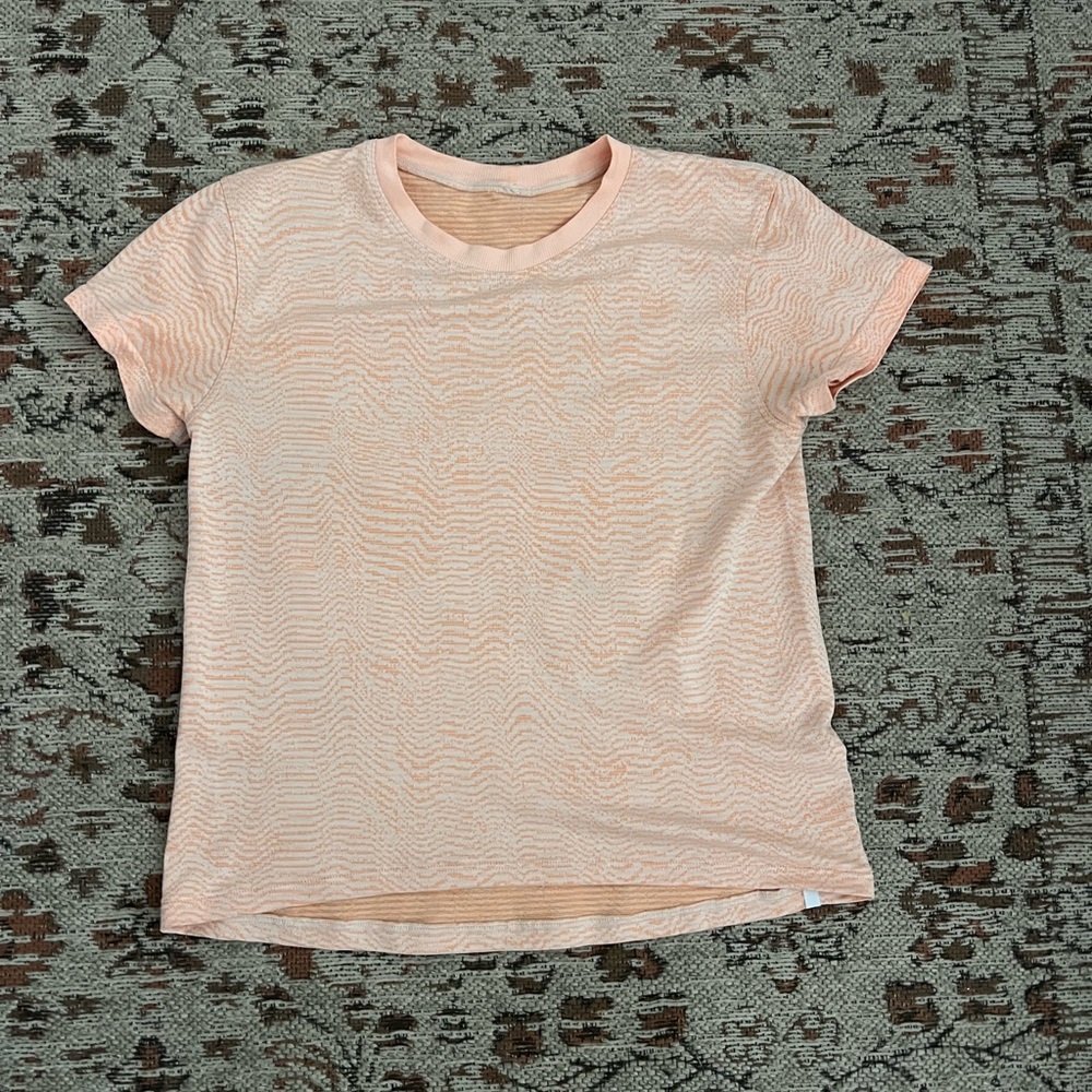 Lululemon Train To Be Shirt Sleeve Shirt